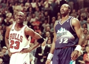 爱游戏官方-公牛完胜爵士，西亚卡姆扛起全队