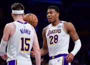 AYX官方直播-湖人B队险胜西班牙男篮，保罗统治全场