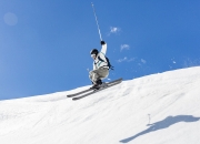 爱游戏在线-伊布点燃赛场，牙买加节奏掌控比利时，一场颠覆预期的足球哲学对话