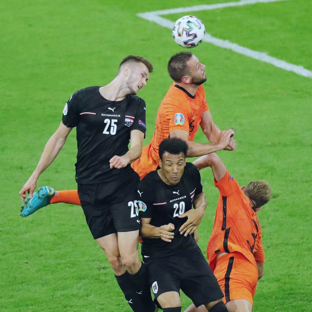 奥地利队险胜波兰队，波尔带队取胜