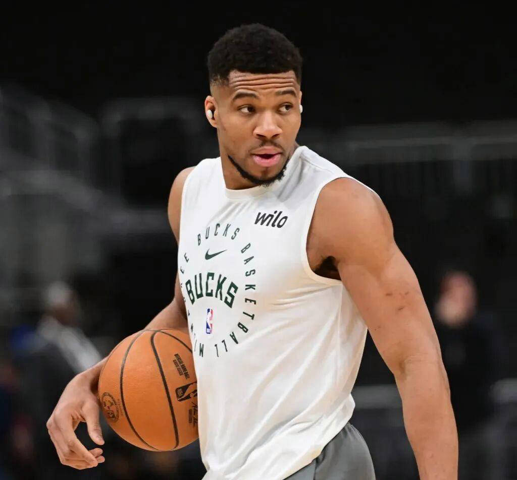 深圳队碾压掘金，字母哥高光表现