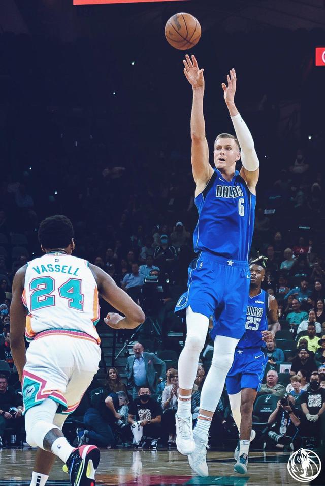 韩国队鏖战波兰队，波尔统治全场