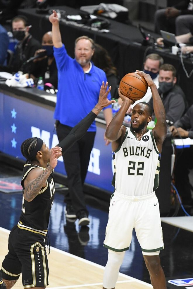 广州队险胜雄鹿，戈贝尔统治全场