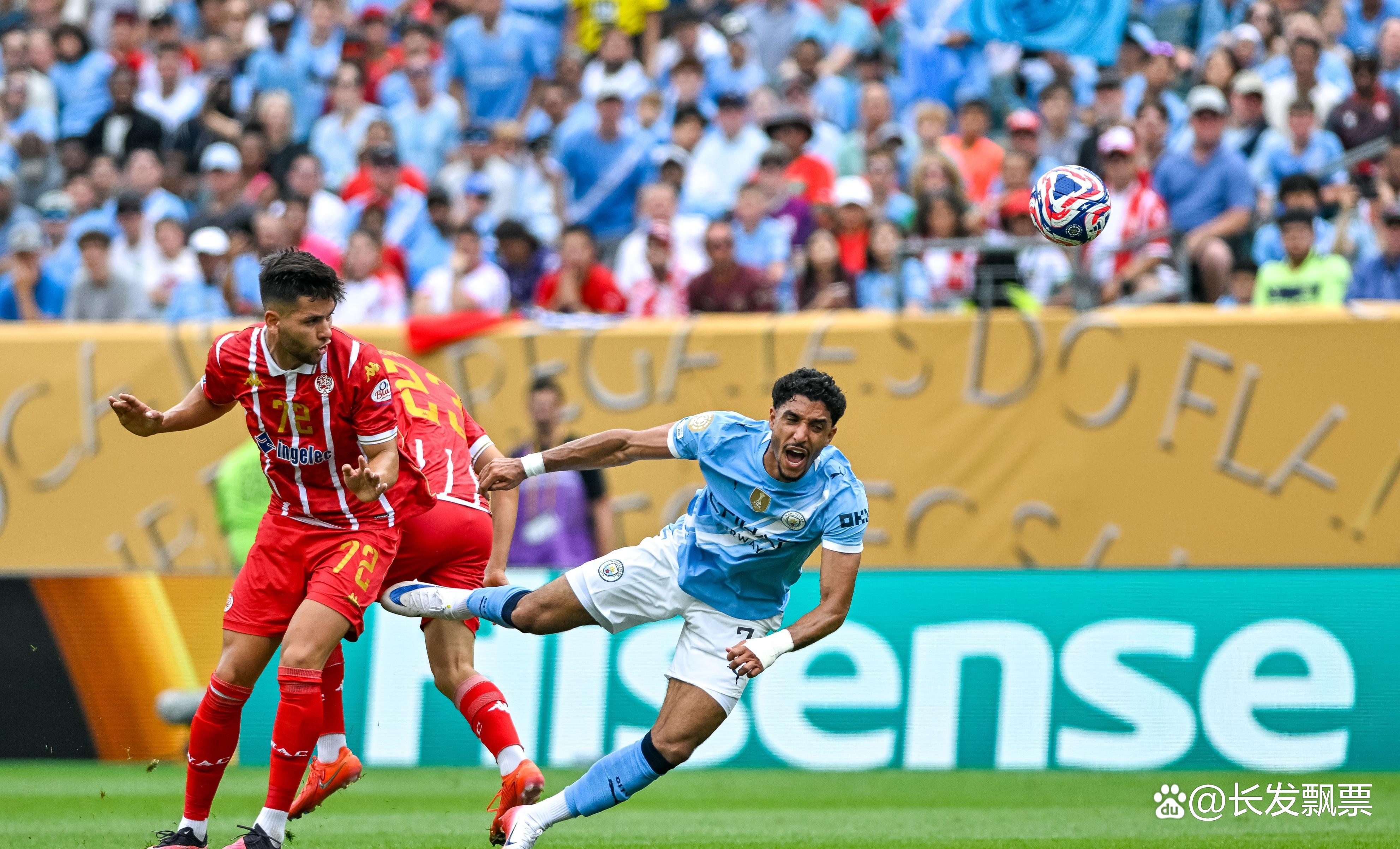 曼城碾压那不勒斯，福登扛起全队