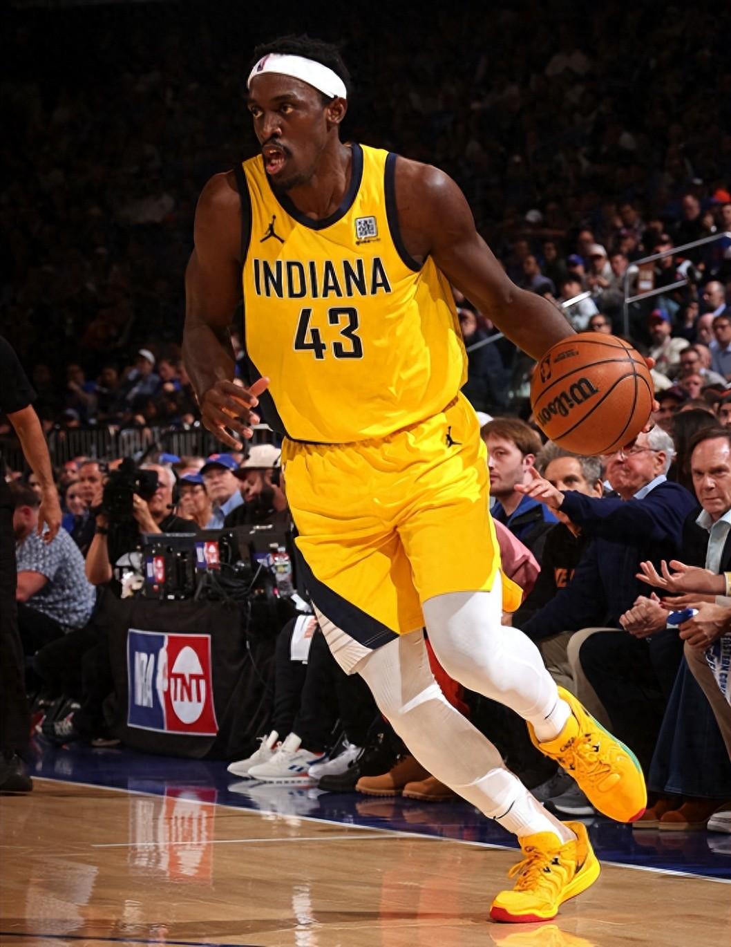 山西队险胜尼克斯，西亚卡姆点燃赛场