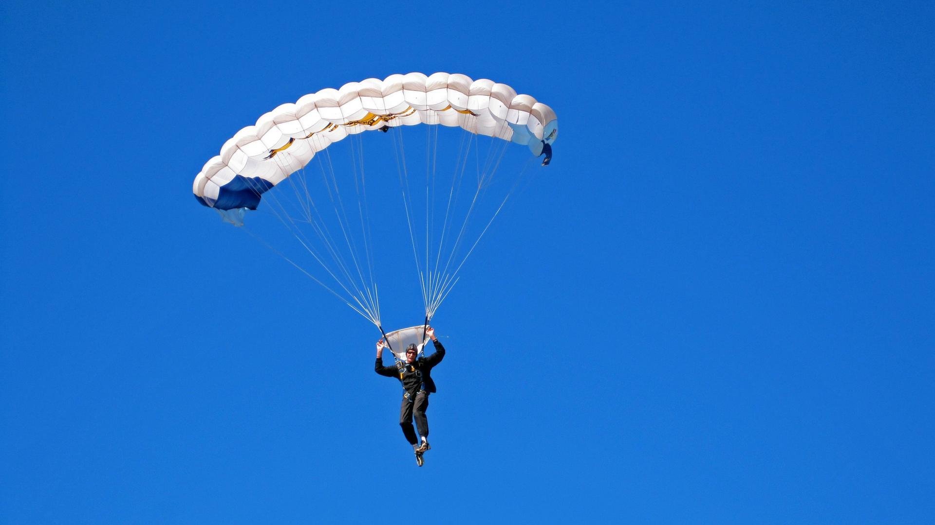 欧冠半决赛之夜，哈兰德关键进球定乾坤