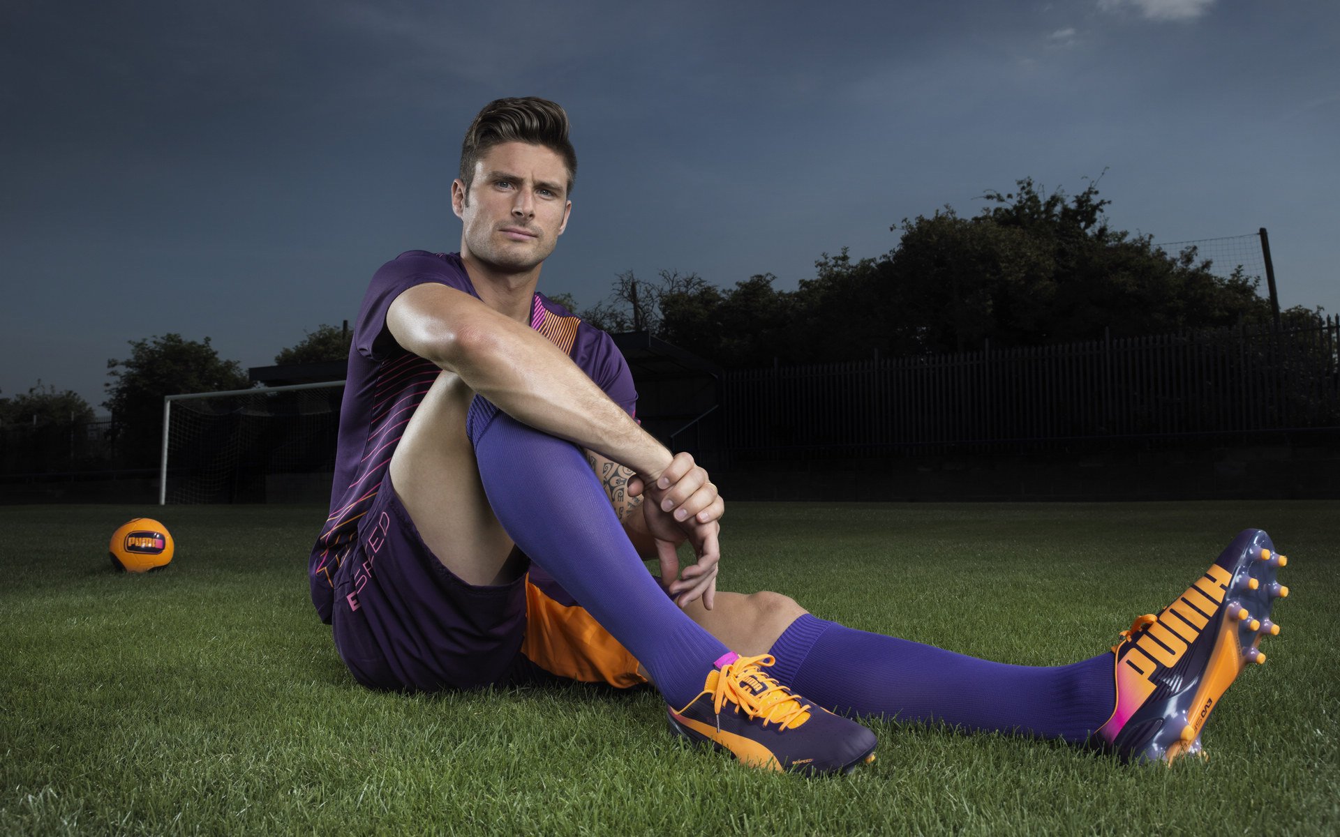 东瀛风暴席卷巴黎，羽坛玫瑰逆境绽放—日本队横扫法国队，陈雨菲高光表现诠释竞技体育的双重魅力